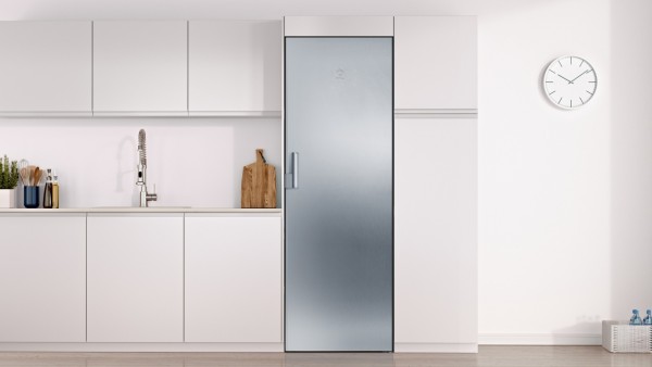 Congelador Vertical Balay 3GFE568XE 242L No Frost Clase E Inox Silencioso y Eficiente