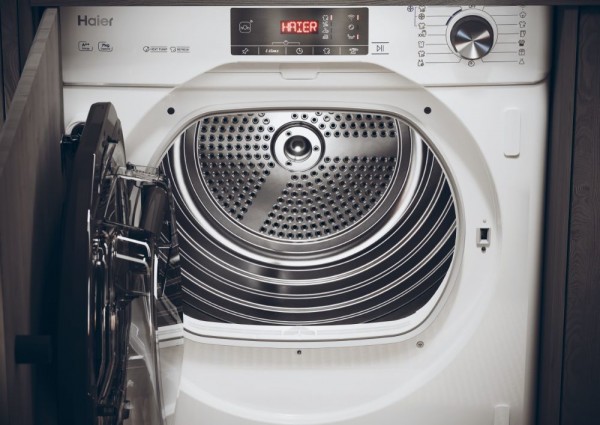 Secadora integrable Haier HDBI H7A2TBEX-S, Blanco, 7 kg, Bomba de calor, A++
